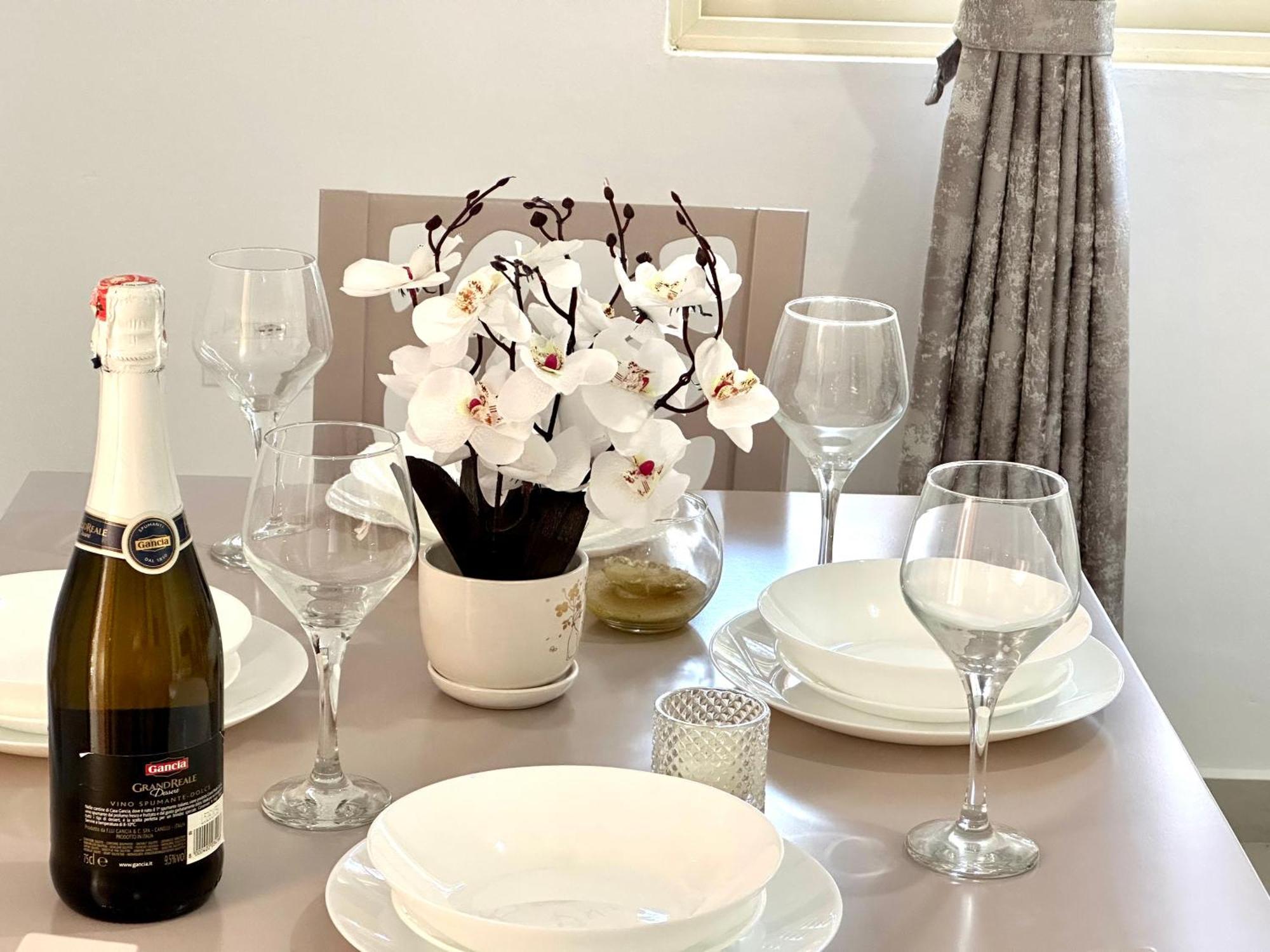 Shell Hom Golem Apartment Golem (Tirana)