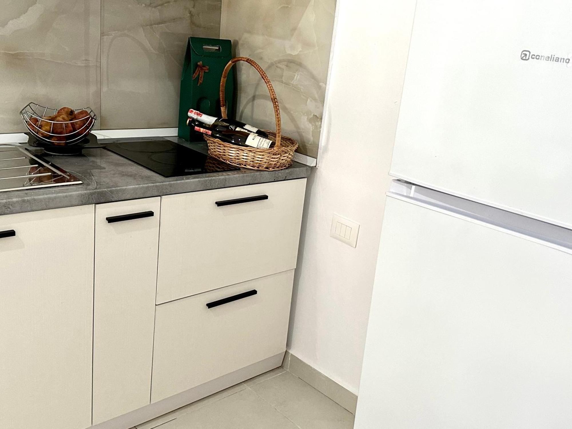 Shell Hom Golem Golem (Tirana)